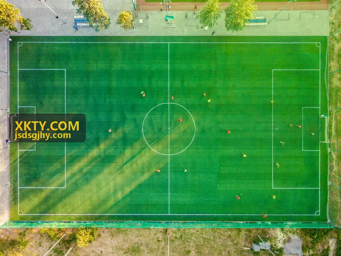 XKTY.COM 智能交易仪表盘示意